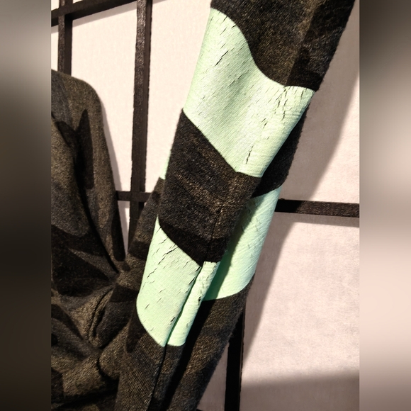 Sundry For Evereve Green Camo Pullover Drop Sleeve Sweatshirt With Mint Stripes - Picture 8 of 11